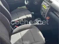 Usado Mazda 2 Sportive 100 CV (73 kW) 2004 Negro Utilitario