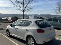 Usado Seat Ibiza Reference 75 CV (55 kW) 2017 Blanco Berlina