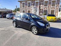 Usado Kia Venga 90 CV (66 kW) 2012 Negro Utilitario