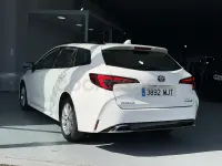 Usado Toyota Corolla Active 140 CV (102 kW) 2023 Blanco Familiar