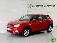 Usado SsangYong Tivoli 115 CV (84 kW) 2017 Rojo SUV
