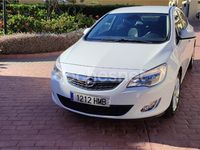 Usado Opel Astra Cosmo 140 CV (102 kW) 2012 Etiqueta c (verde) Berlina