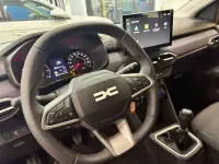 Nuevo Dacia Sandero Expression 122 CV (89 kW) 2026 Gris Utilitario