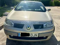 Usado Renault Mégane Cabriolet Dynamique 115 CV (84 kW) 2005 Beige Descapotable