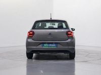 Usado VW Polo Advance 95 CV (69 kW) 2022 Gris / plata Utilitario