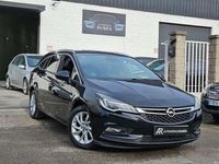Usado Opel Astra Dynamic 109 CV (80 kW) 2018 Negro Familiar