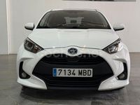 Usado Toyota Yaris Hybrid Business Edition 116 CV (85 kW) 2022 Blanco Berlina