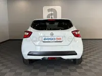 Usado Nissan Micra Acenta 90 CV (66 kW) 2019 Blanco Utilitario