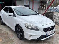 Usado Volvo V40 R-Design Momentum 120 CV (88 kW) 2017 Blanco Berlina