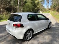 Usado VW Golf VII 105 CV (77 kW) 2012 Blanco Berlina