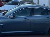 Usado Jaguar XF Sportbrake Premium Luxury 200 CV (147 kW) 2013 Azul Familiar