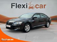 Usado Skoda Superb Active 150 CV (110 kW) 2018 Negro Berlina