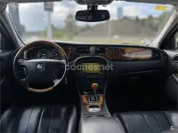 Usado Jaguar S-Type Executive 207 CV (152 kW) 2007 Negro Berlina
