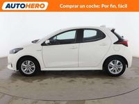 Usado Toyota Yaris Hybrid Active 116 CV (85 kW) 2021 Blanco Berlina