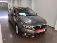 Usado Peugeot 308 Style 100 CV (73 kW) 2020 Gris / plata Familiar