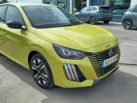 Nuevo Peugeot 208 Allure 100 CV (73 kW) 2025 Amarillo Utilitario