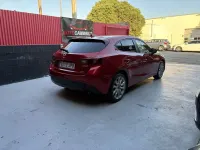 Usado Mazda 3 Luxury 105 CV (77 kW) 2016 Burdeos Utilitario