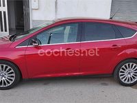 Usado Ford Focus Trend 125 CV (91 kW) 2012 Granate Berlina