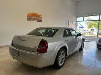 Usado Chrysler 300C 218 CV (160 kW) 2006 Gris / plata Berlina