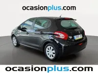 Usado Peugeot 208 68 CV (50 kW) 2015 Negro Utilitario