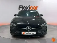 Usado Mercedes CLA200 Shooting Brake 150 CV (110 kW) 2021 Negro Familiar