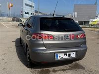 Usado Seat Ibiza Reference 75 CV (55 kW) 2005 Gris / plata Utilitario