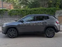 Usado Jeep Compass 240 CV (176 kW) 2020 Gris / plata SUV