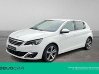 Usado Peugeot 308 Allure 130 CV (95 kW) 2015 Blanco