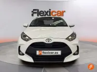 Usado Toyota Yaris Active 116 CV (85 kW) 2025 Blanco Utilitario