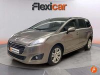 Usado Peugeot 5008 Style 120 CV (88 kW) 2016 Gris Monovolumen