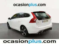 Usado Volvo V60 R-Design Momentum 150 CV (110 kW) 2016 Blanco Familiar