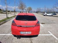 Usado Opel Astra GTC Sport 105 CV (77 kW) 2007 Rojo Berlina