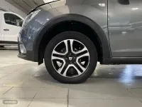 Usado Dacia Sandero 90 CV (66 kW) 2018 Gris Berlina
