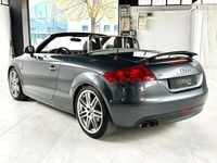 Usado Audi TT Roadster S-Line 200 CV (147 kW) 2008 Gris / plata Descapotable