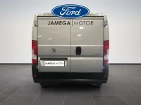 Usado Peugeot Boxer 139 CV (102 kW) 2022 Gris Van