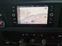 Usado VW Caravelle 110 CV (80 kW) 2021 Gris / plata Van