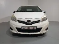 Usado Toyota Yaris Active 90 CV (66 kW) 2012 Blanco Utilitario