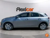 Usado Kia Ceed 136 CV (100 kW) 2021 Gris Utilitario