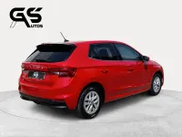 Usado Skoda Fabia Selection 115 CV (84 kW) 2025 Rojo Utilitario