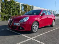 Usado Alfa Romeo Giulietta Distinctive 105 CV (77 kW) 2016 Granate Utilitario