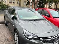 Usado Opel Astra Dynamic 136 CV (100 kW) 2019 Gris / plata Familiar
