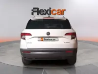 Usado Skoda Karoq Ambition 116 CV (85 kW) 2019 Blanco SUV