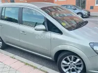 Usado Opel Zafira Cosmo 150 CV (110 kW) 2007 Blanco Monovolumen