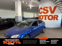 Usado Ford Focus Ambiente 90 CV (66 kW) 2007 Azul Berlina