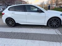 Usado BMW 116 M Sport 136 CV (100 kW) 2024 Blanco Utilitario