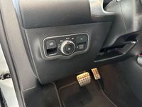 Usado Mercedes GLB200 150 CV (110 kW) 2022 Gris SUV