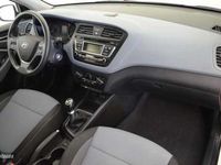 Usado Hyundai i20 85 CV (62 kW) 2018 Blanco
