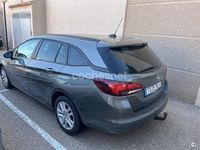 Usado Opel Astra Ultimate 122 CV (89 kW) 2020 Gris / plata Familiar