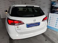 Usado Opel Astra Dynamic 110 CV (80 kW) 2019 Blanco Familiar