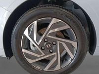 Usado Hyundai i20 101 CV (74 kW) 2025 Gris Utilitario